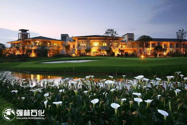Golf  快來， 昆明萬達高爾夫球會送你一份小驚喜~1